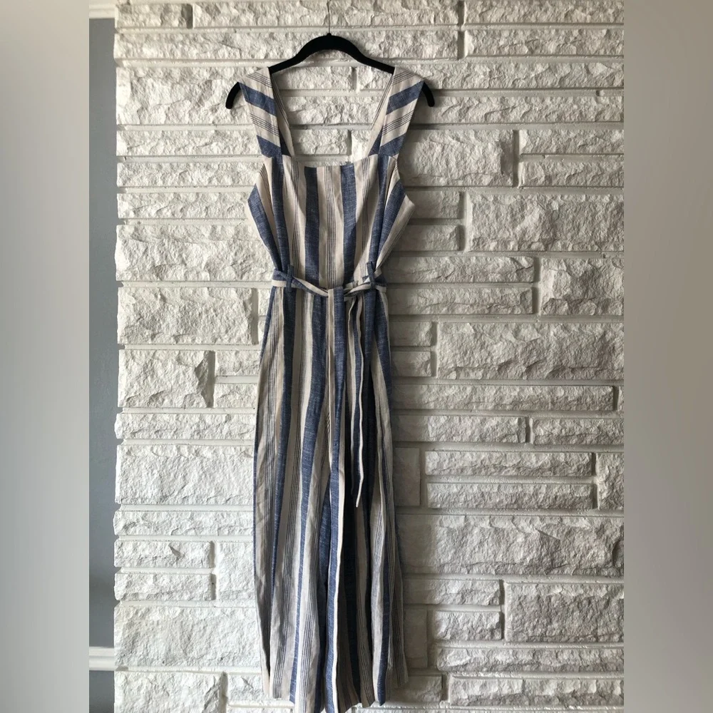 Alice + Olivia Marty Belted Striped Linen-Blend Jumpsuit - Picture 8 of 16